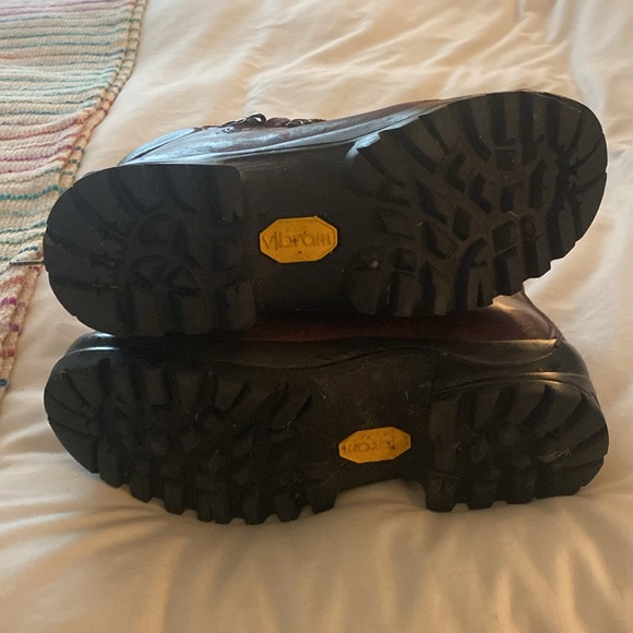 Scarpa leather mountaineering hiking boot size 7, 38 - Picture 3 of 7